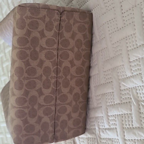 Coach small tote - Picture 3 of 4